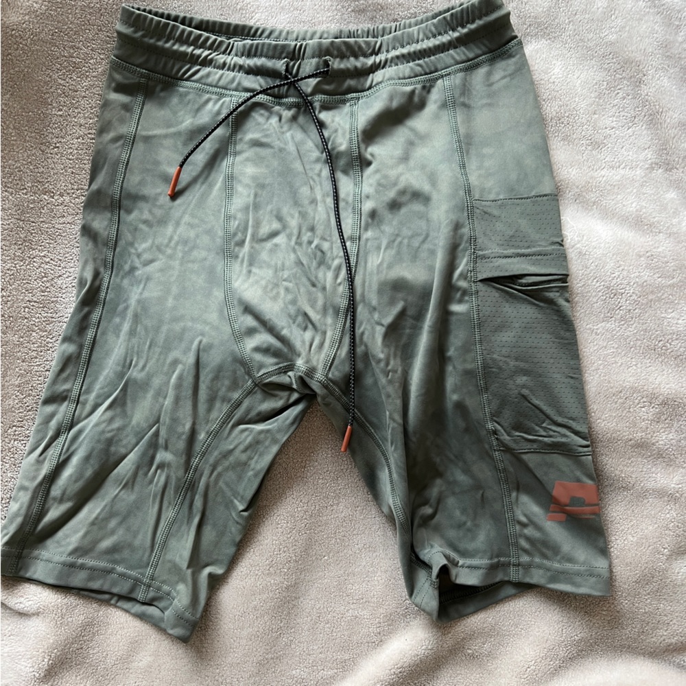 Praise endurance running shorts